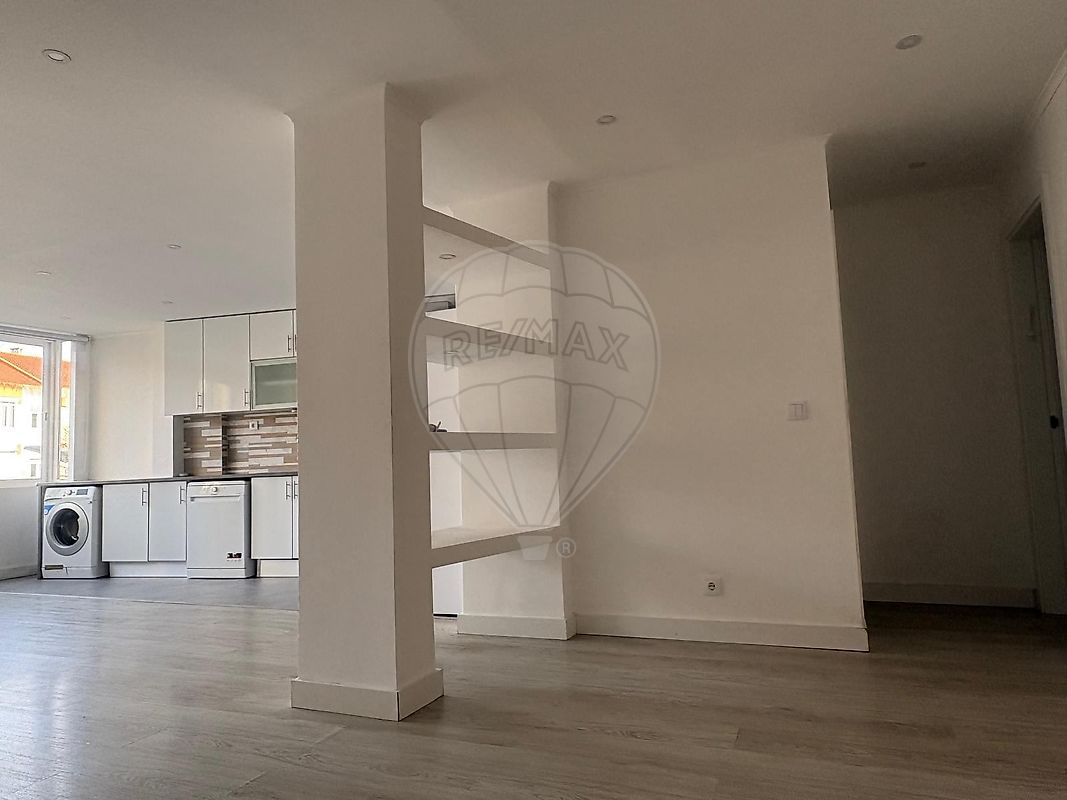 Apartamento T1 à venda em Amadora