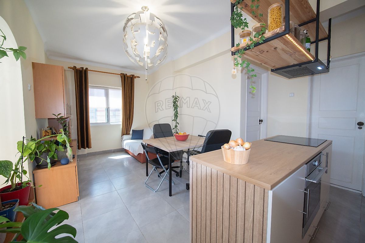 Apartamento T1 à venda em Amadora