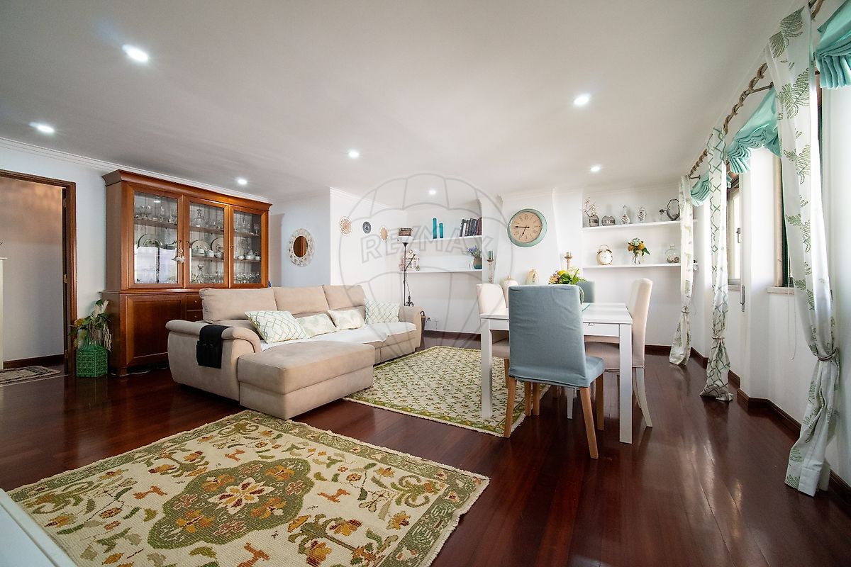Apartamento T3 - Queluz e Belas, Sintra, Lisboa