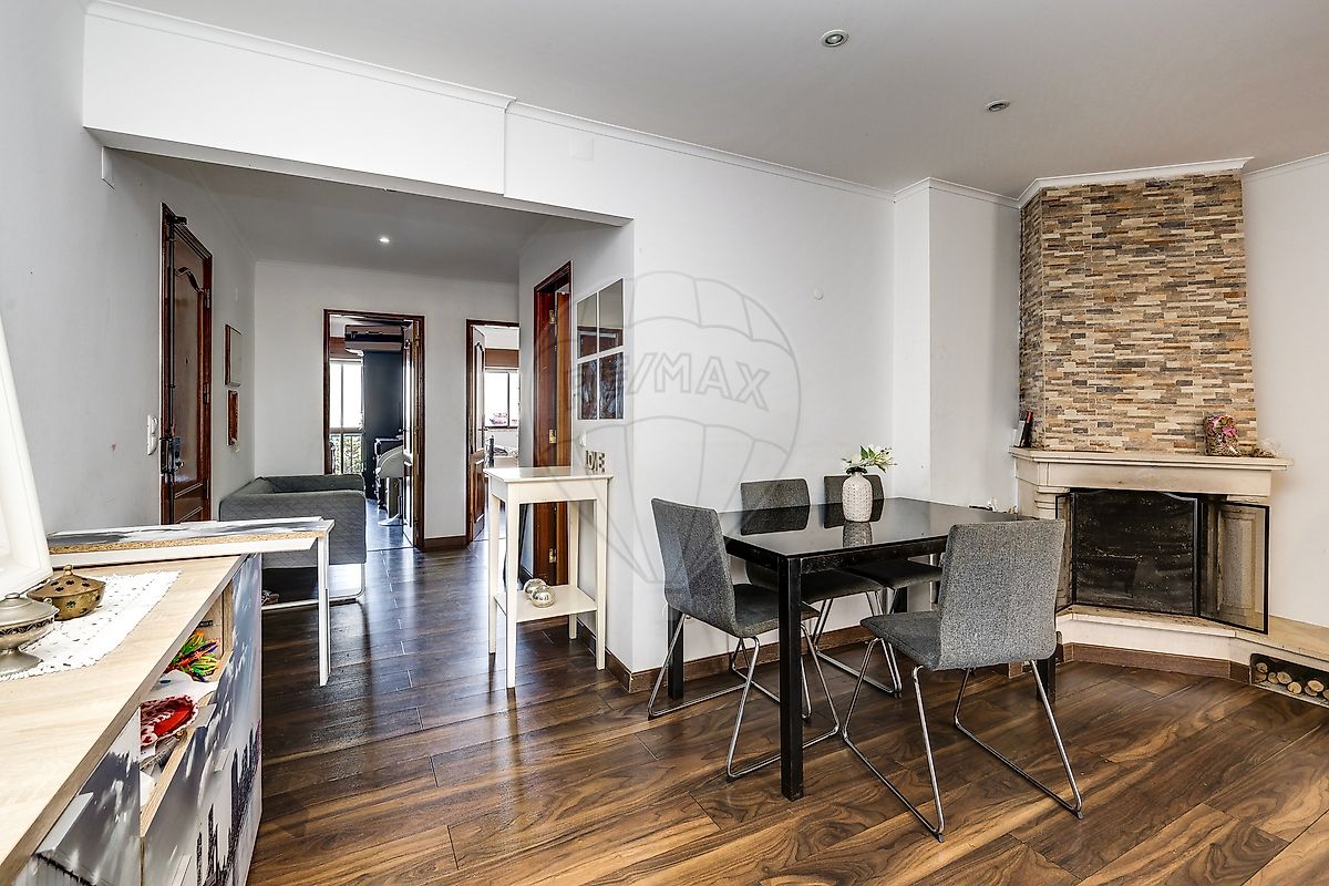 Apartamento T2 à venda em Sintra
