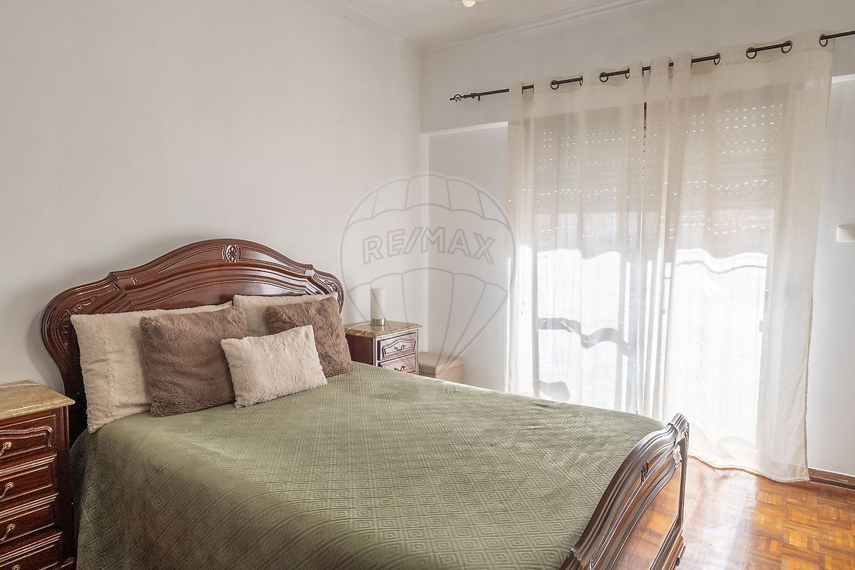 Apartamento T2 - Mina de Água, Amadora, Lisboa