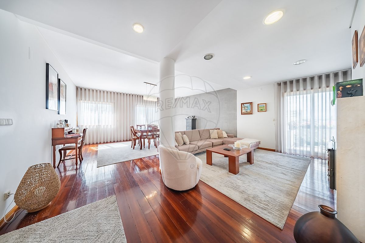 Apartamento T4 à venda em Braga