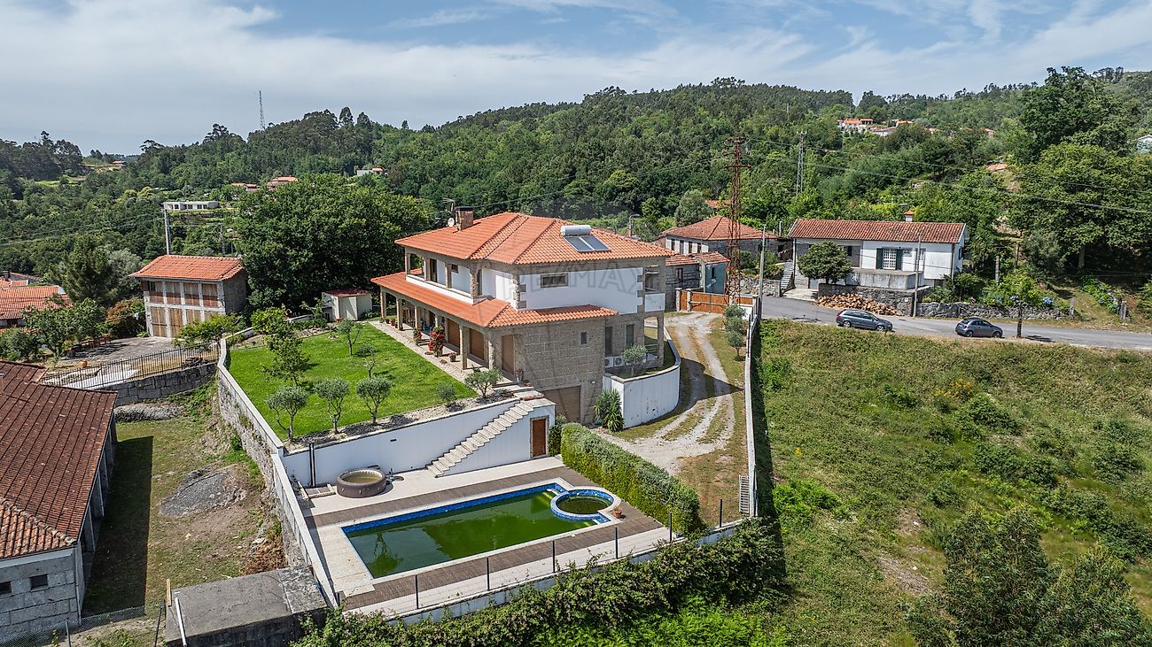 Moradia T4 à venda em Revelhe, Fafe — foto 2