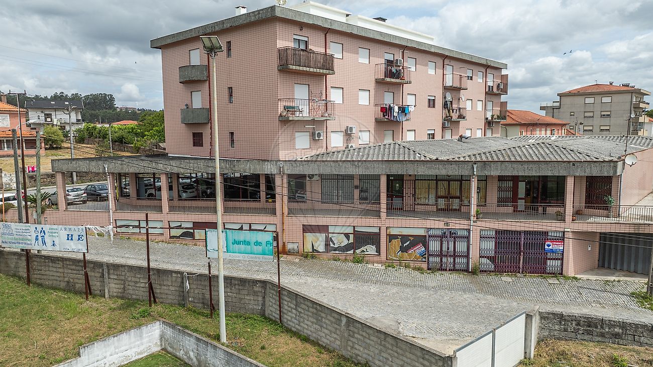 Loja - Delães, Vila Nova de Famalicão, Braga
