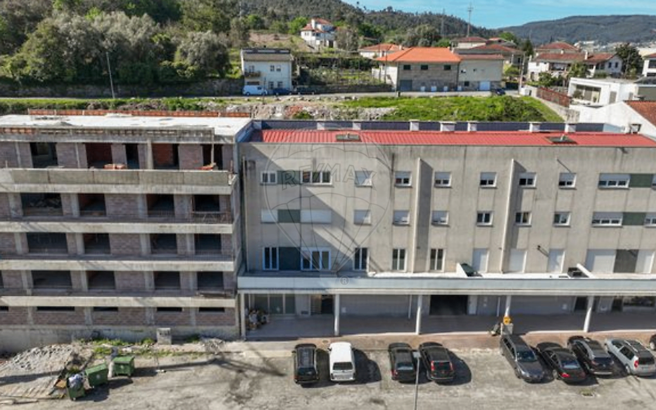 Apartamento T3 à venda em Póvoa de Lanhoso