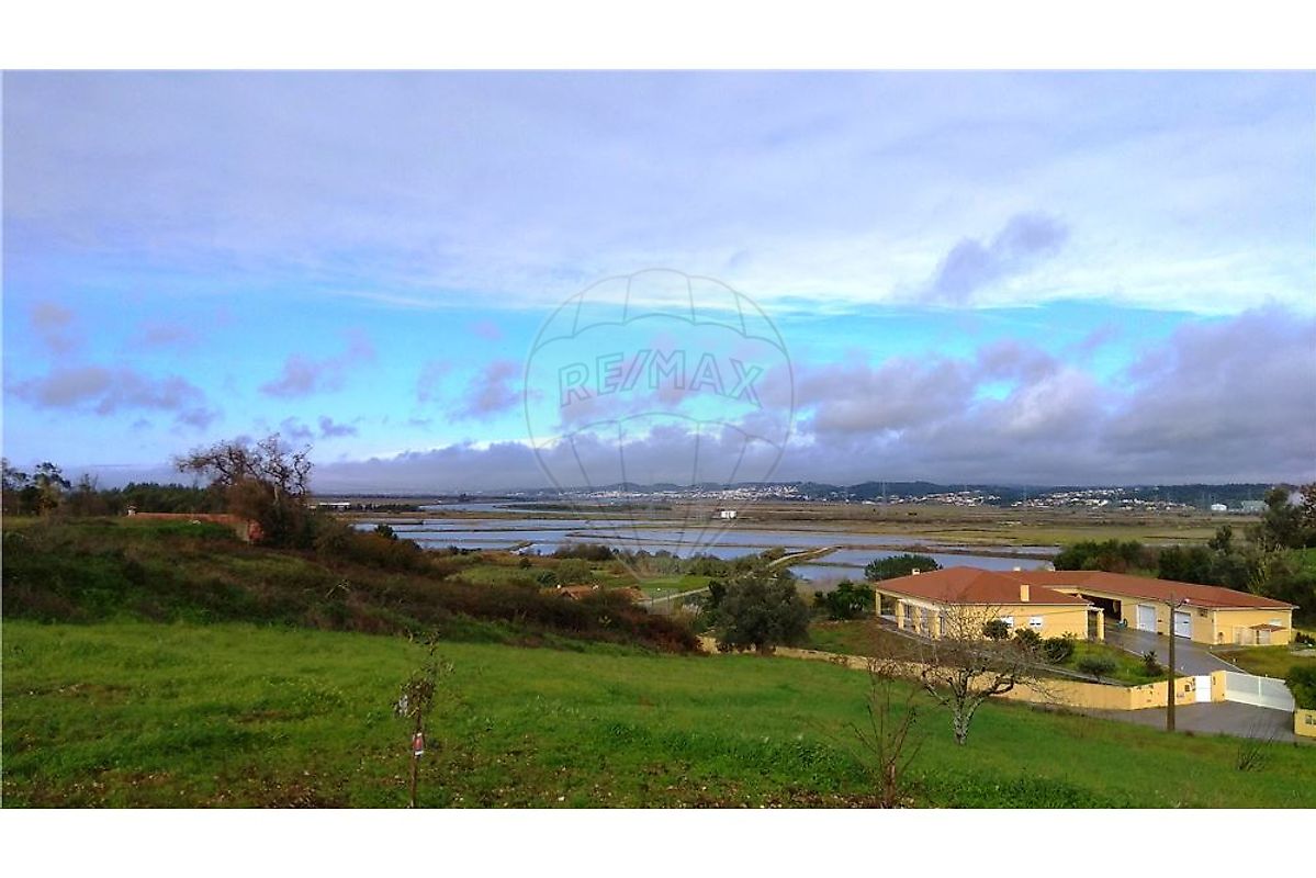 Terreno à venda em Figueira da Foz