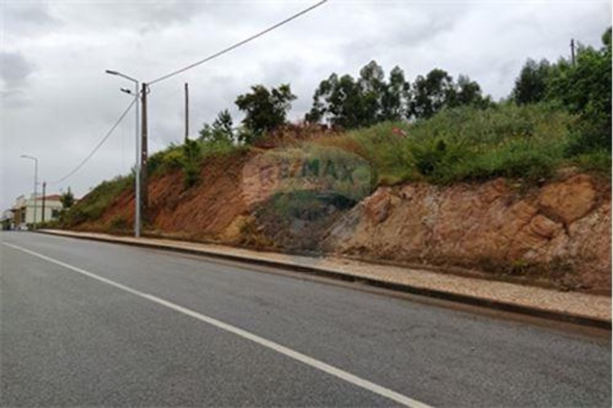 Land for sale in Pombal, Portugal — €140,000