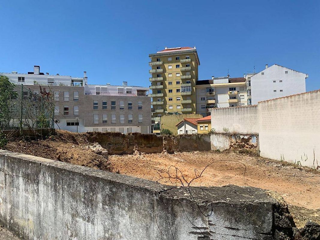 Land for sale in Rio Maior, Portugal — €100,000