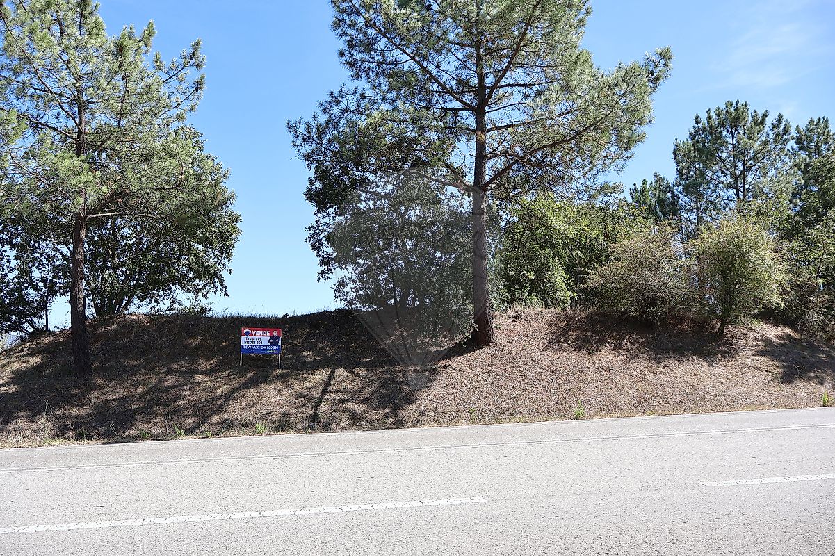 Terreno à venda em Leiria