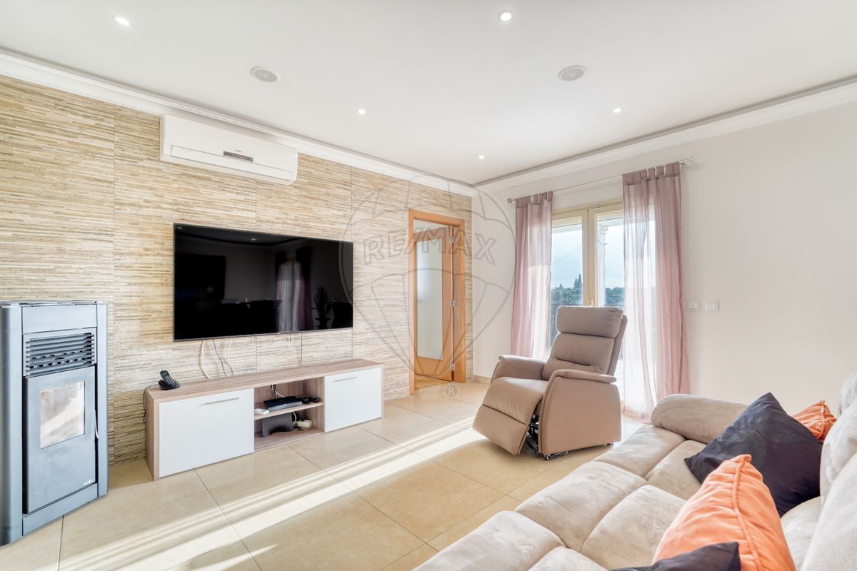 listing 120251399-17 picture-0