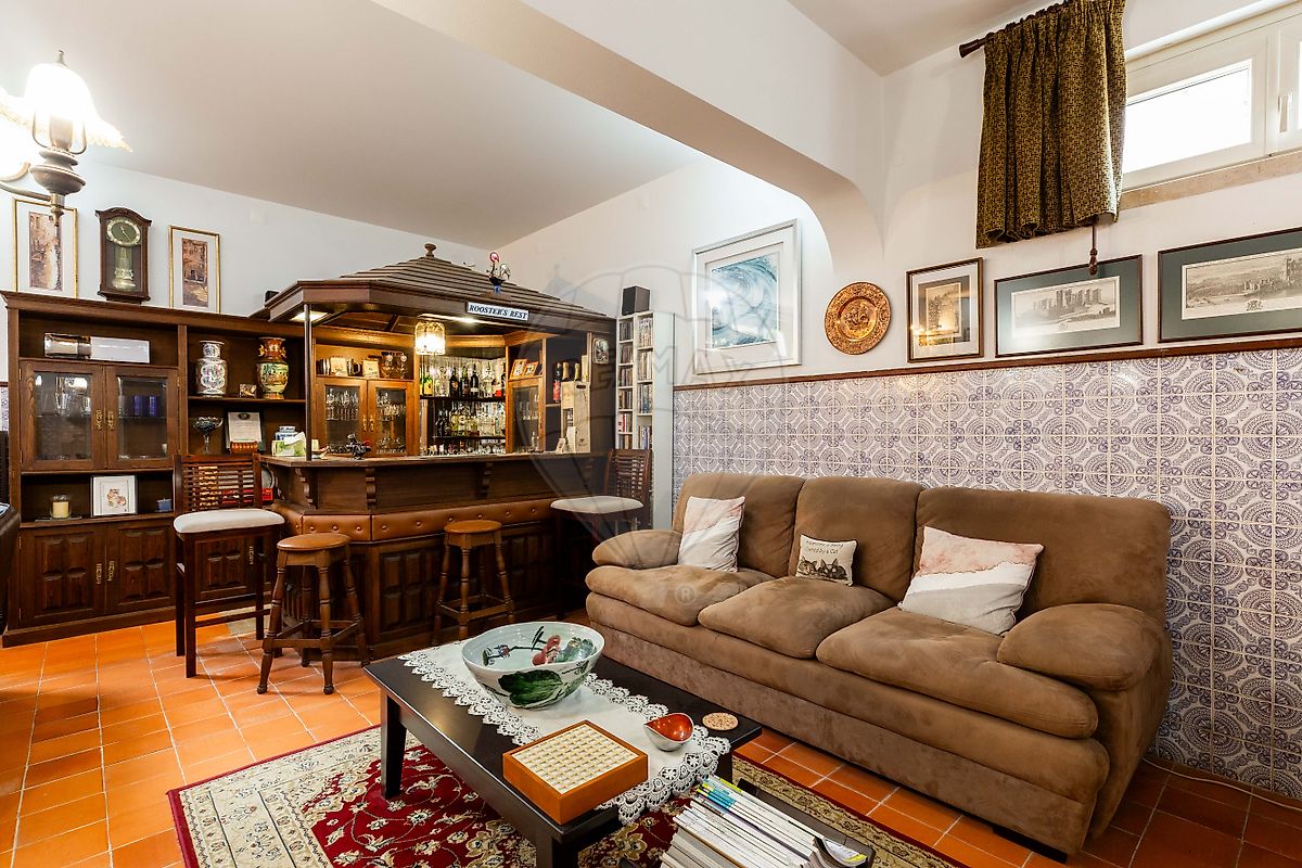 listing 120251223-82 picture-0