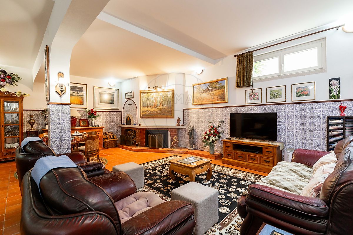 listing 120251223-82 picture-0