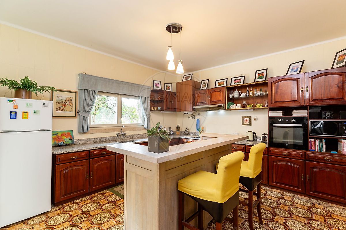 listing 120251223-82 picture-0