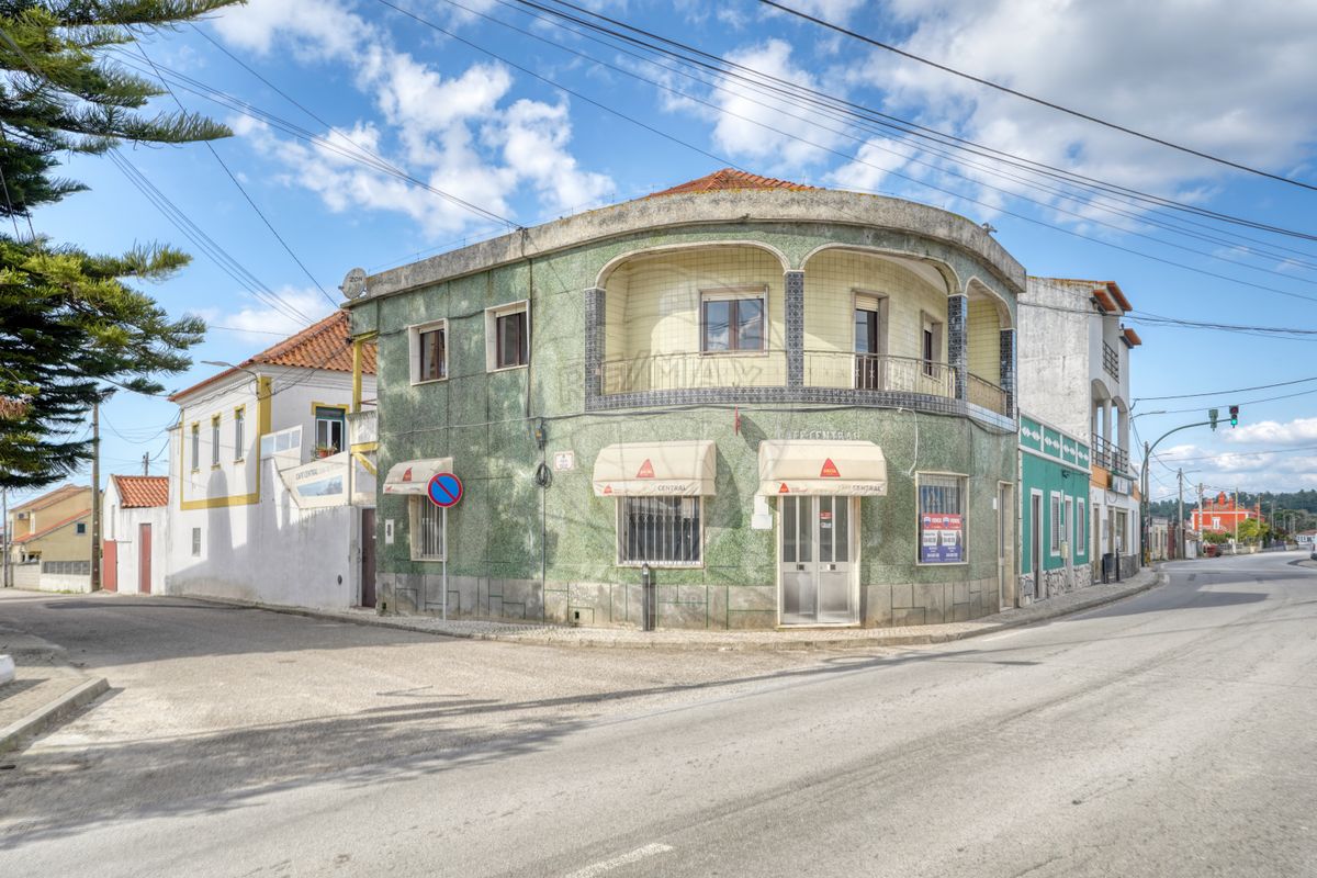 Moradia T5 para venda
