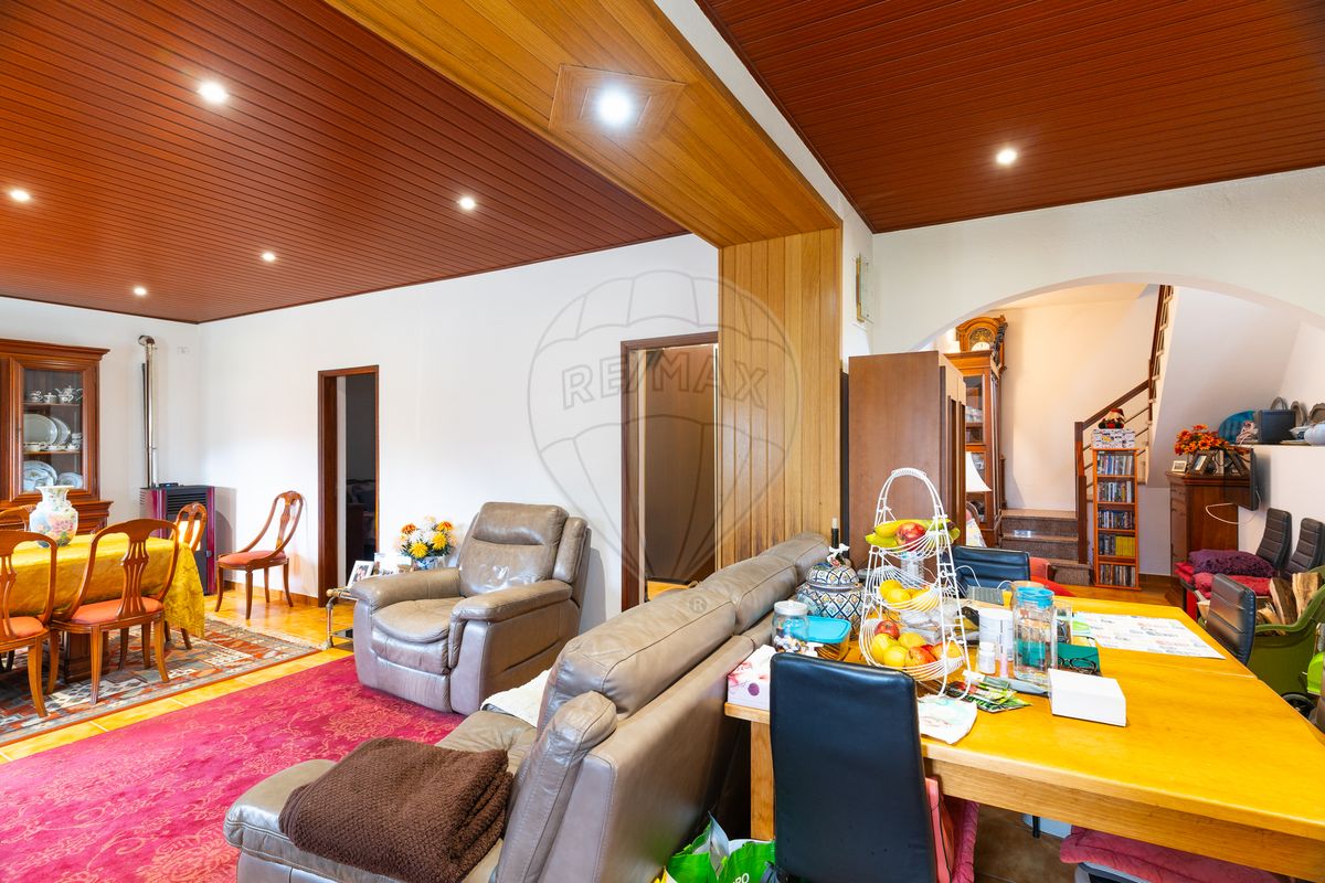listing 120251232-77 picture-0