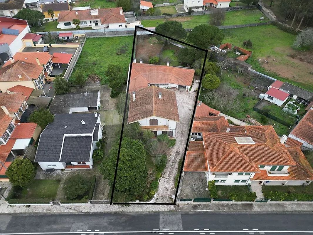 Moradia T5 à venda em Marinha Grande