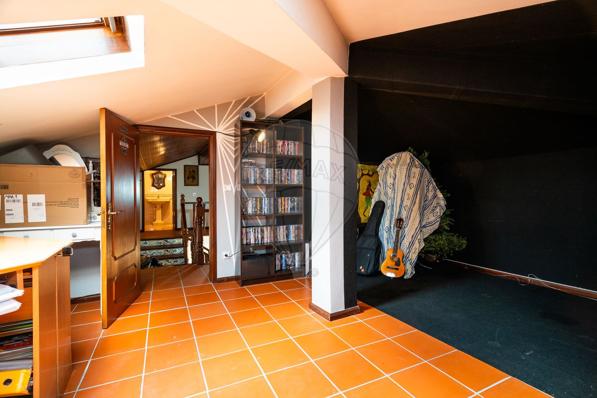 listing 120251237-323 picture-0