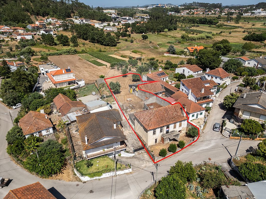 Moradia T4 para venda