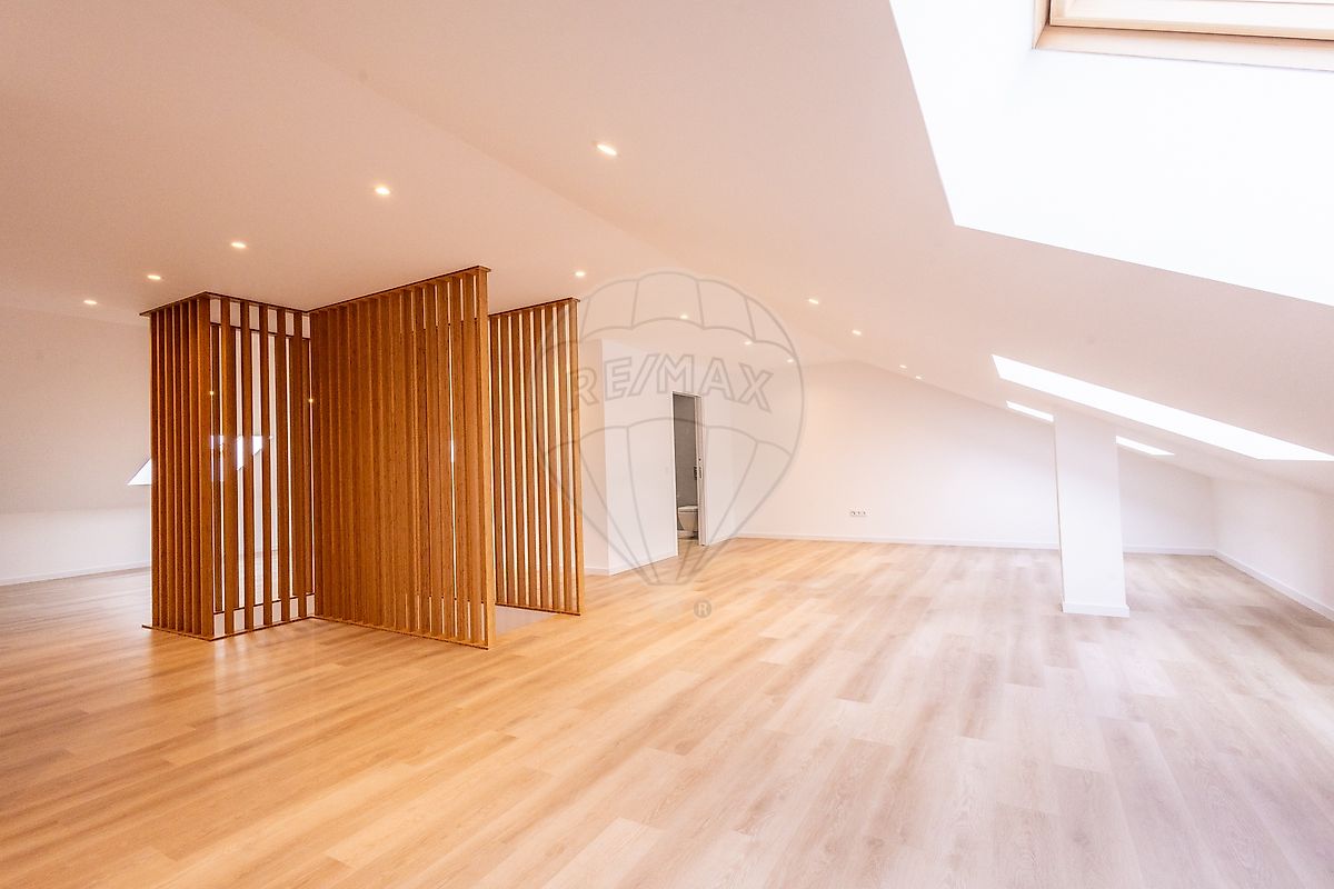 Apartamento T3 à venda em Cruz d'Areia