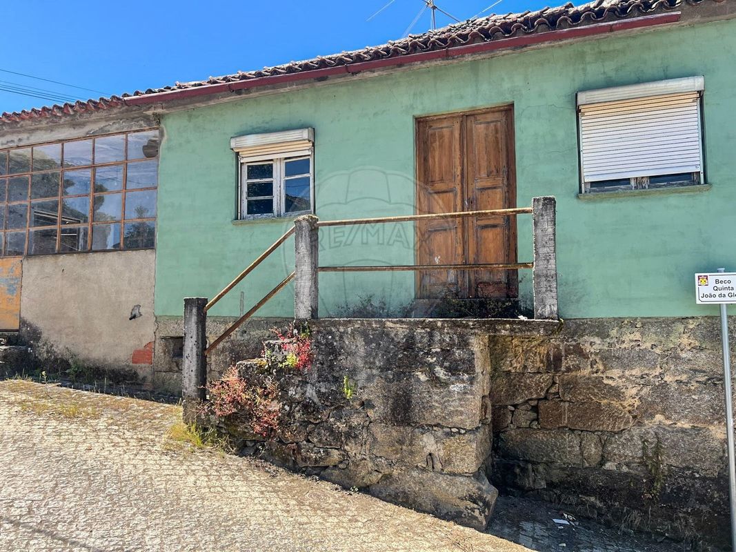 Moradia T2 para venda