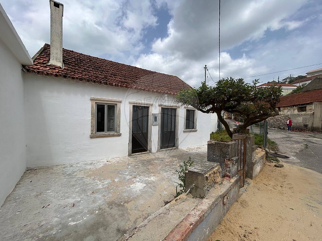 Moradia - Reguengo do Fetal, Batalha, Leiria