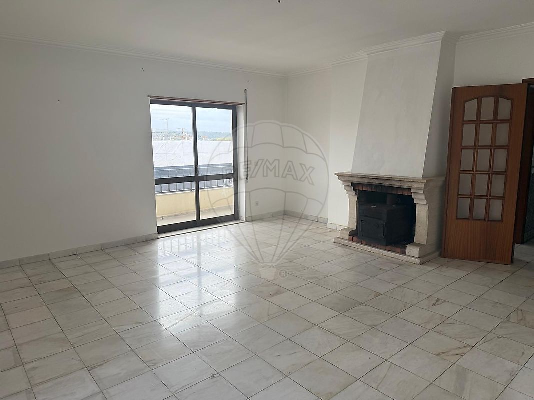 Apartamento T3 à venda em Leiria