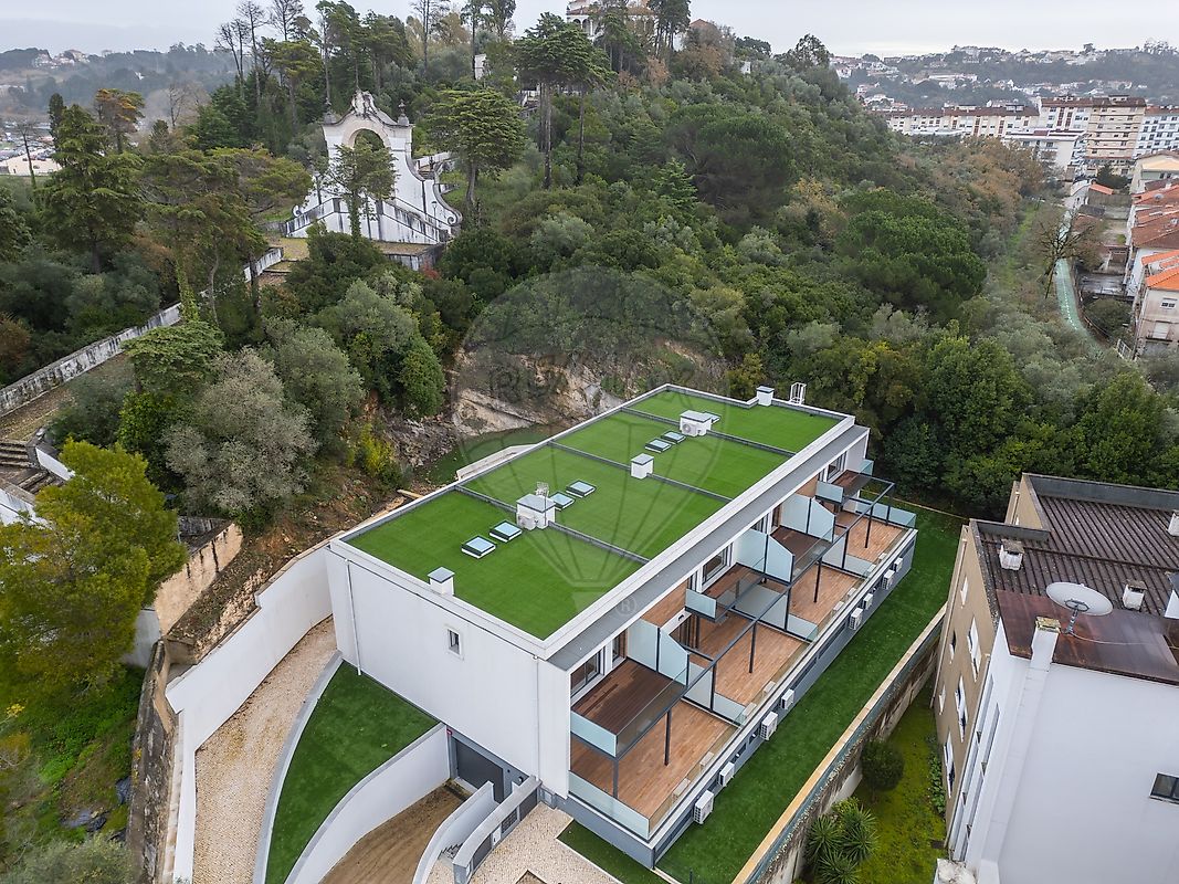 Moradia T3 à venda em Leiria