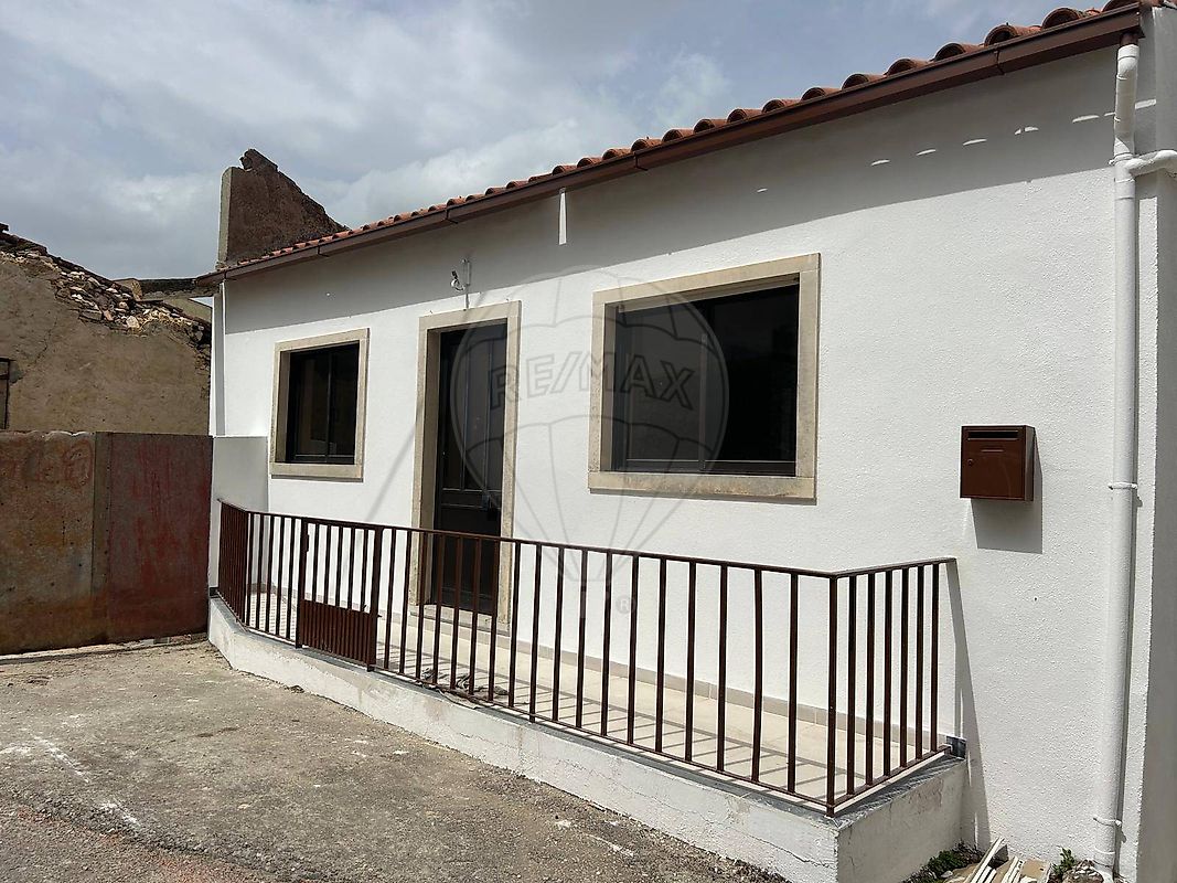 Moradia - Reguengo do Fetal, Batalha, Leiria