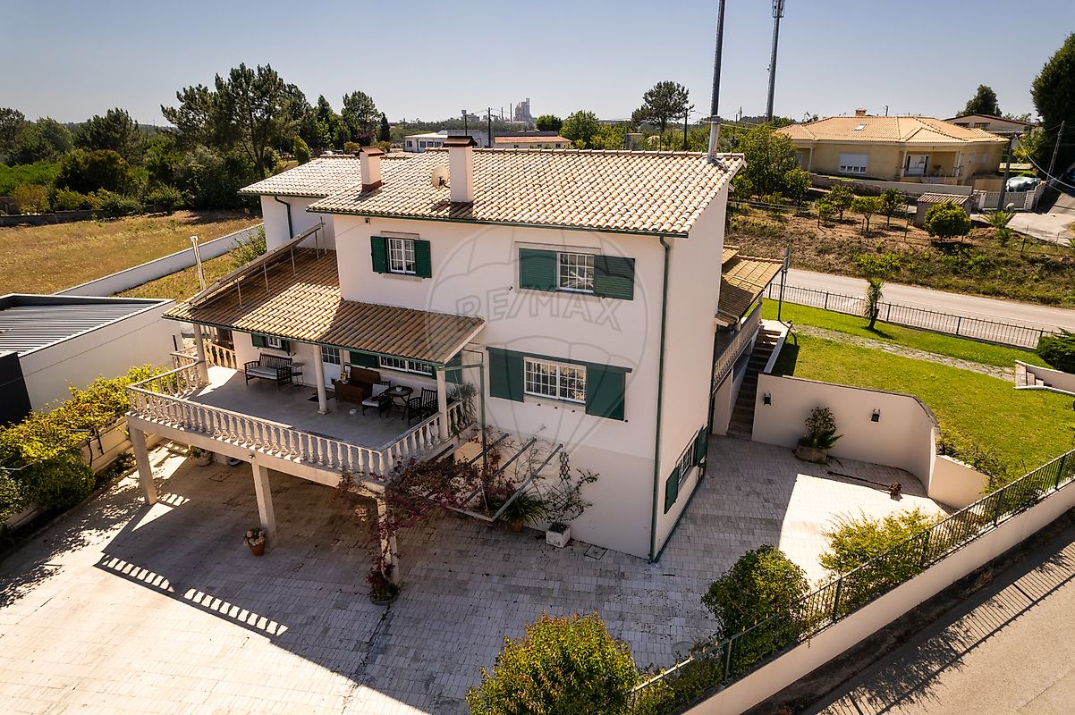 Moradia T4 à venda em Leiria