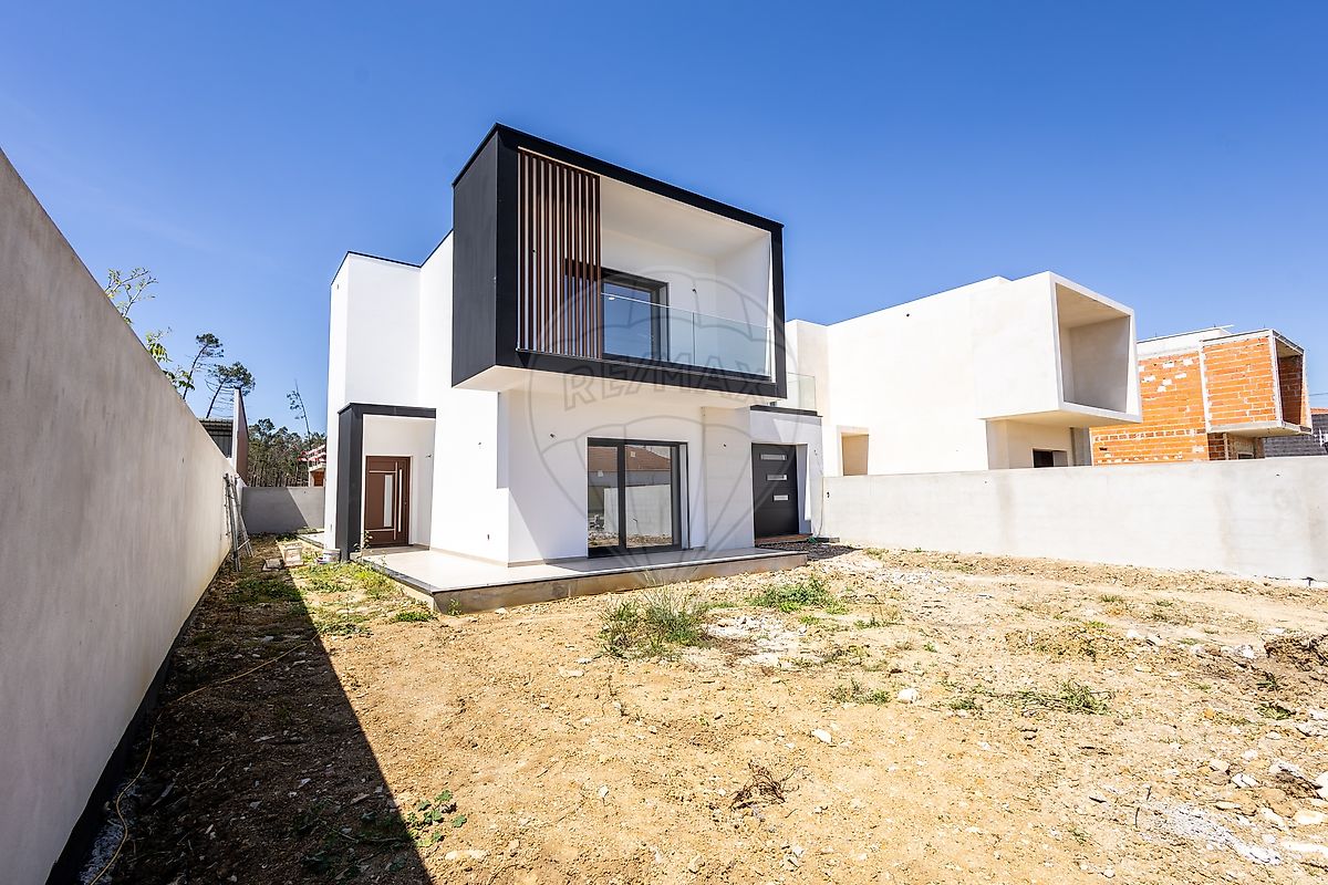 Moradia T4 à venda em Leiria