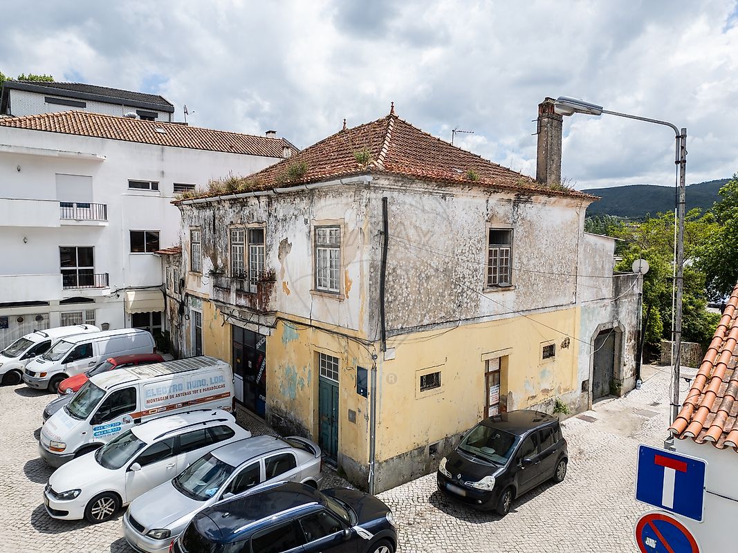 Prédio - Porto de Mós - São João Baptista e São Pedro, Porto de Mós, Leiria