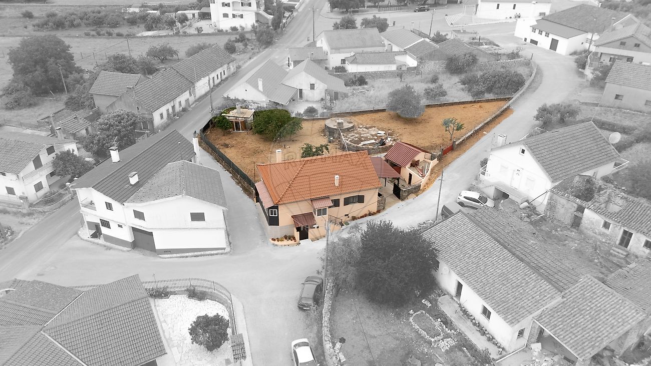 Moradia - Mira de Aire, Porto de Mós, Leiria