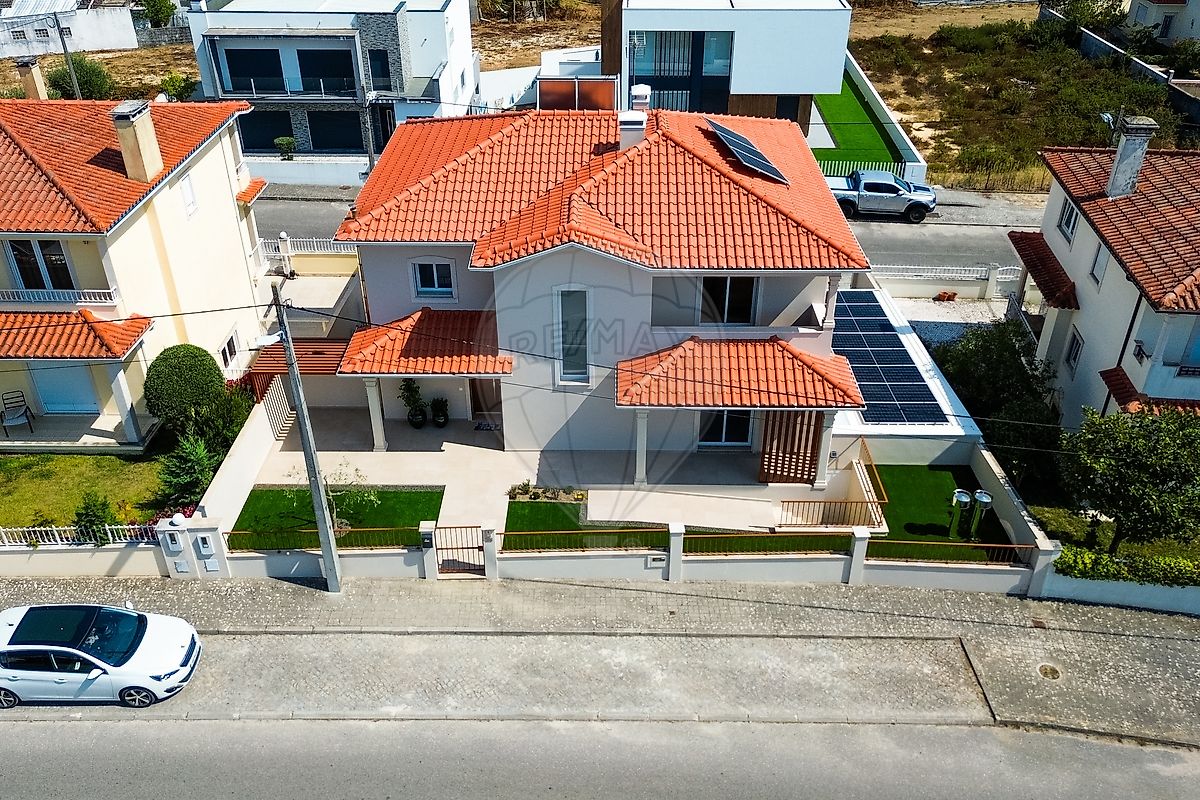Apartamento T5 à venda em Leiria