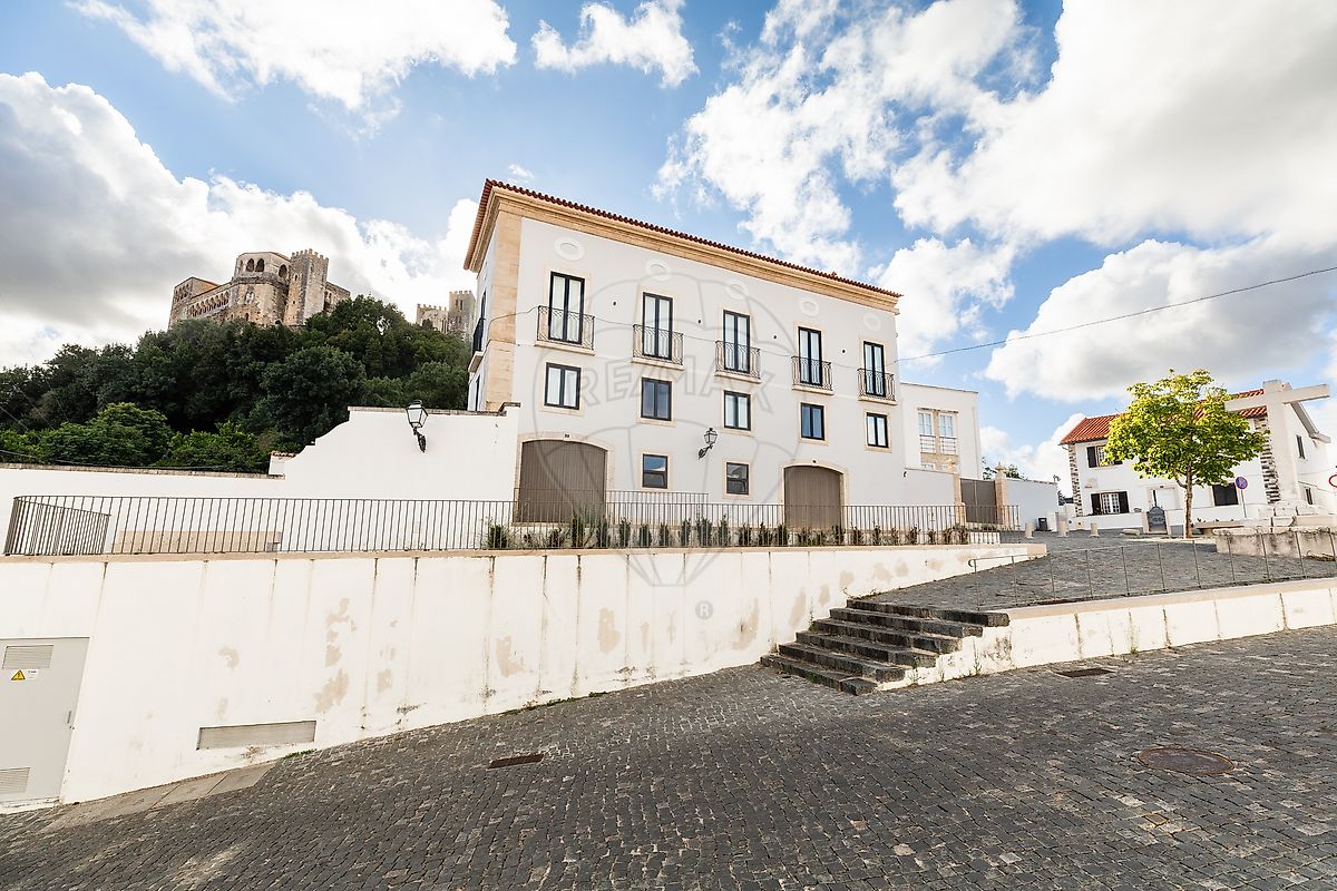 Apartamento T4 à venda em Leiria