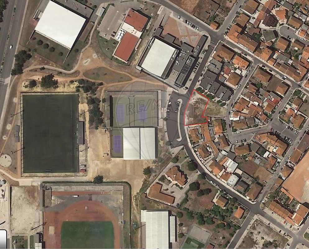 Land for sale in Caldas da Rainha, Portugal — €350,000