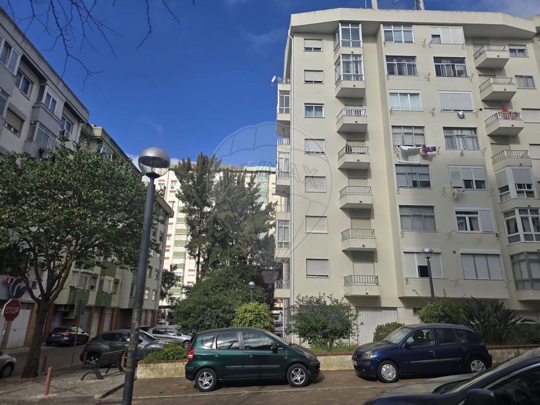 Apartamento T4 para venda