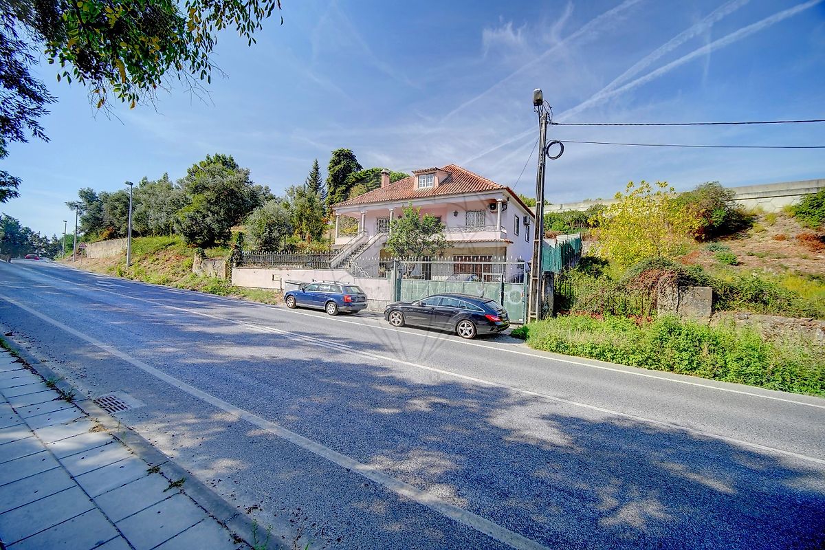 Moradia T5 à venda em Vila Franca de Xira