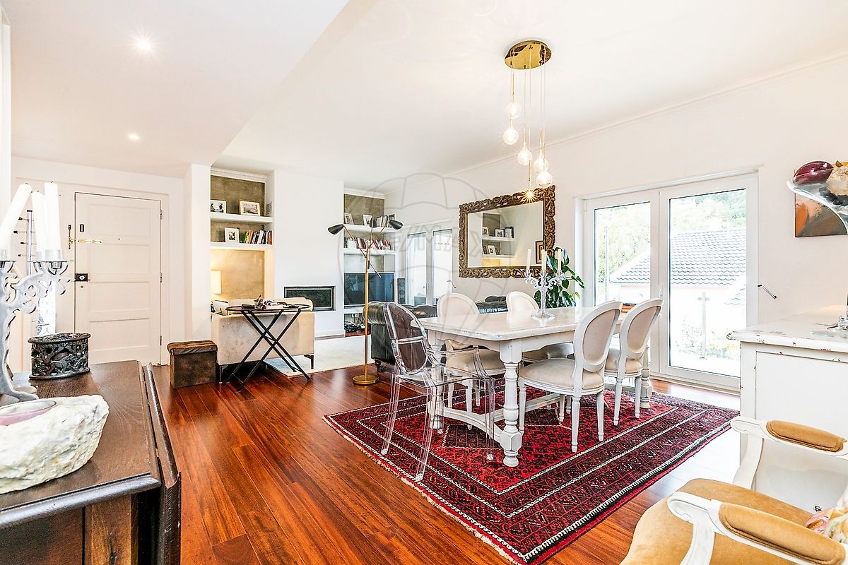 Moradia T5 para venda