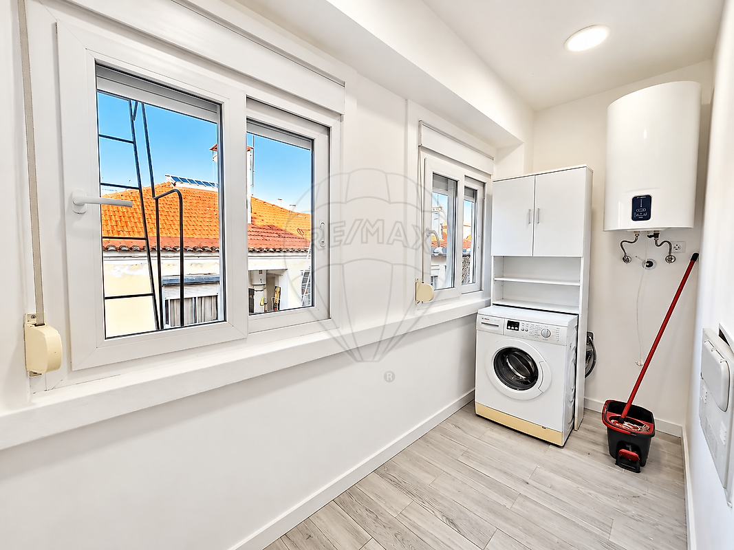 Apartamento T3 à venda em Mina de Água, Amadora — foto 8