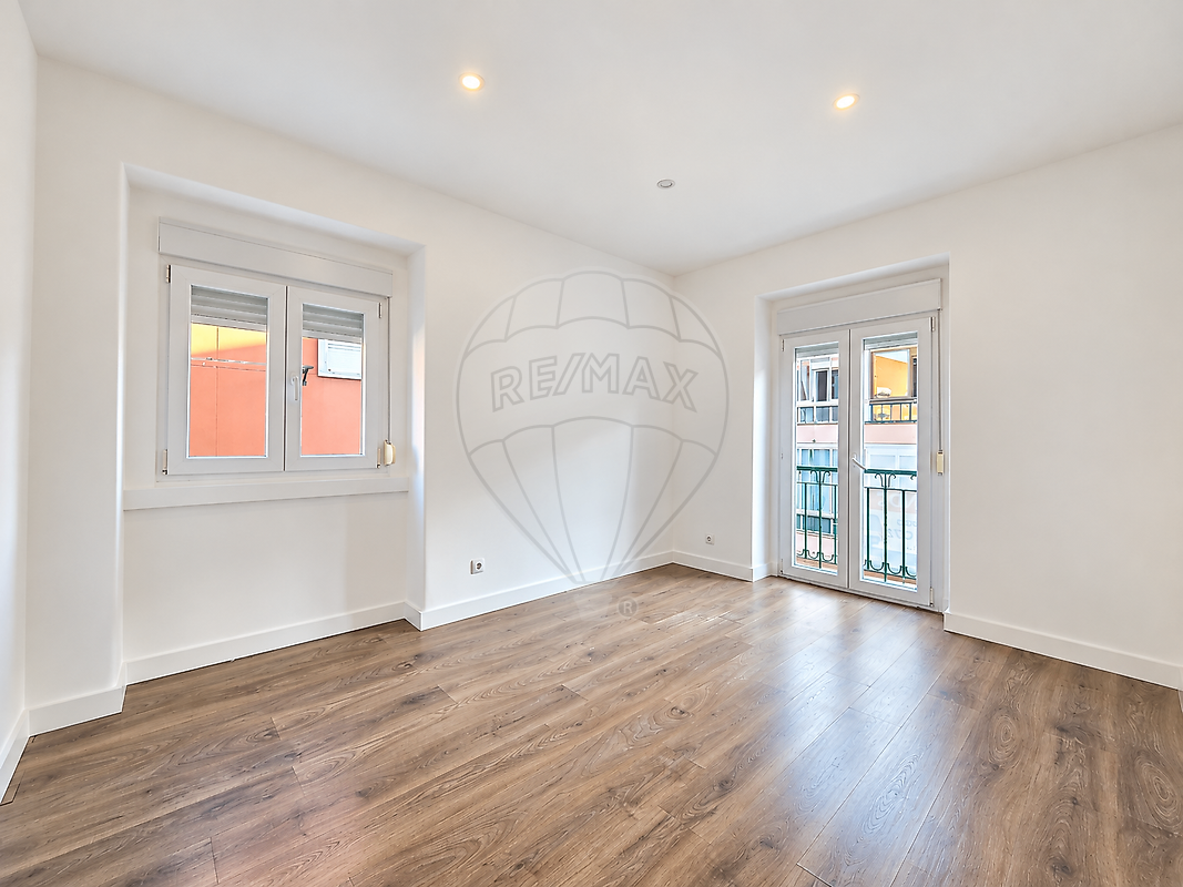 Apartamento T3 à venda em Mina de Água, Amadora — foto 4