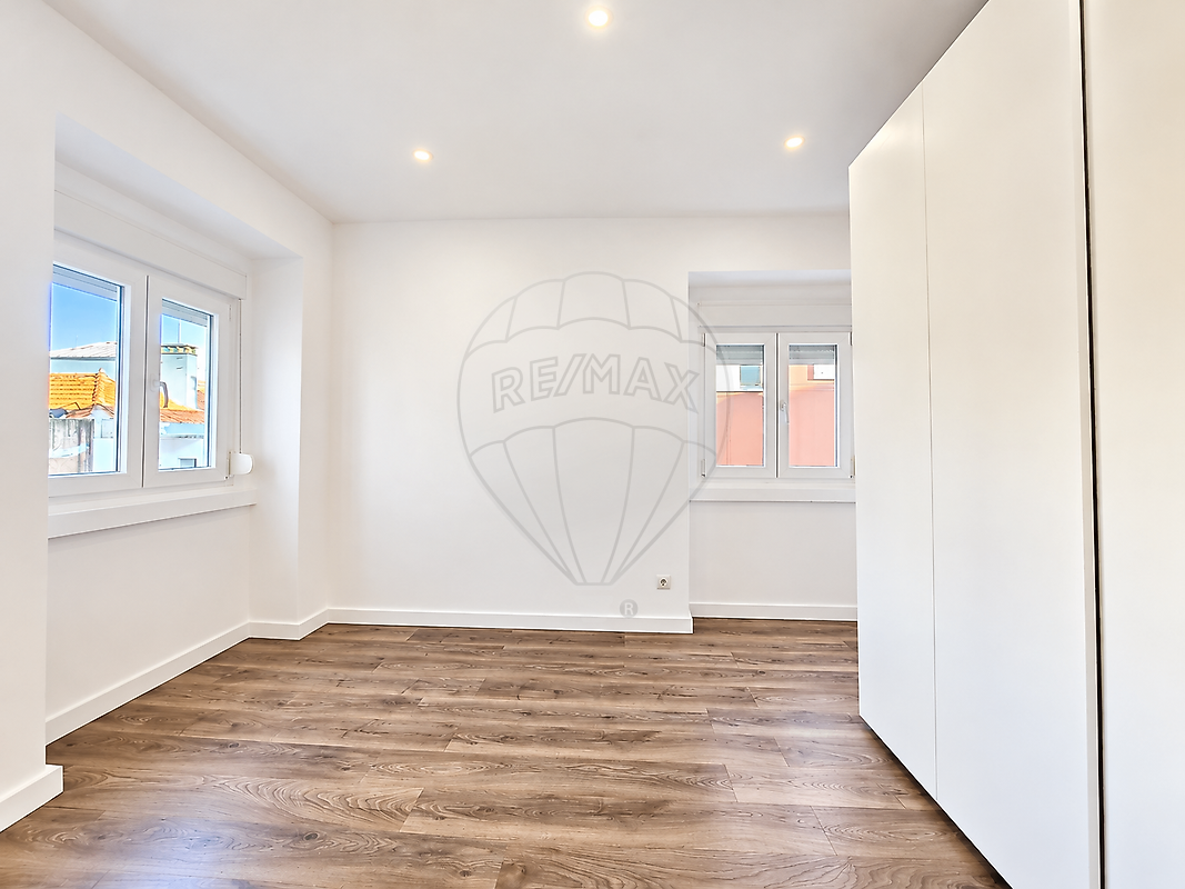 Apartamento T3 à venda em Mina de Água, Amadora — foto 12