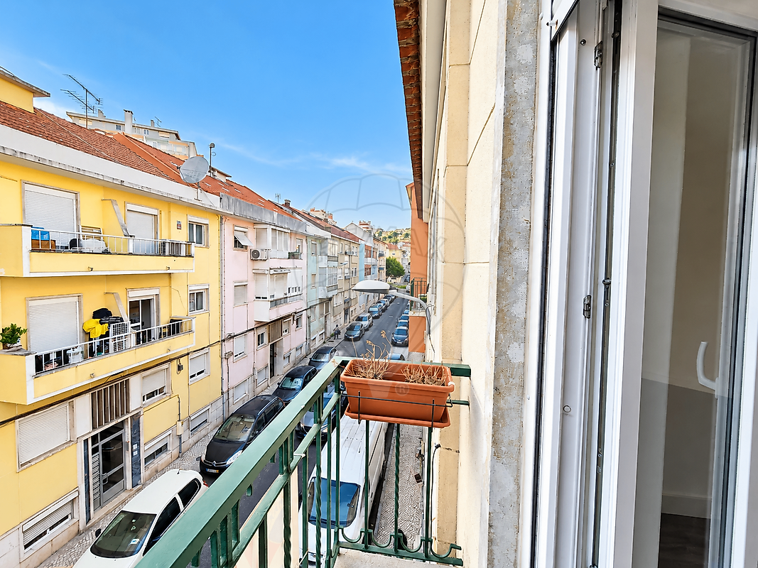 Apartamento T3 à venda em Mina de Água, Amadora — foto 6