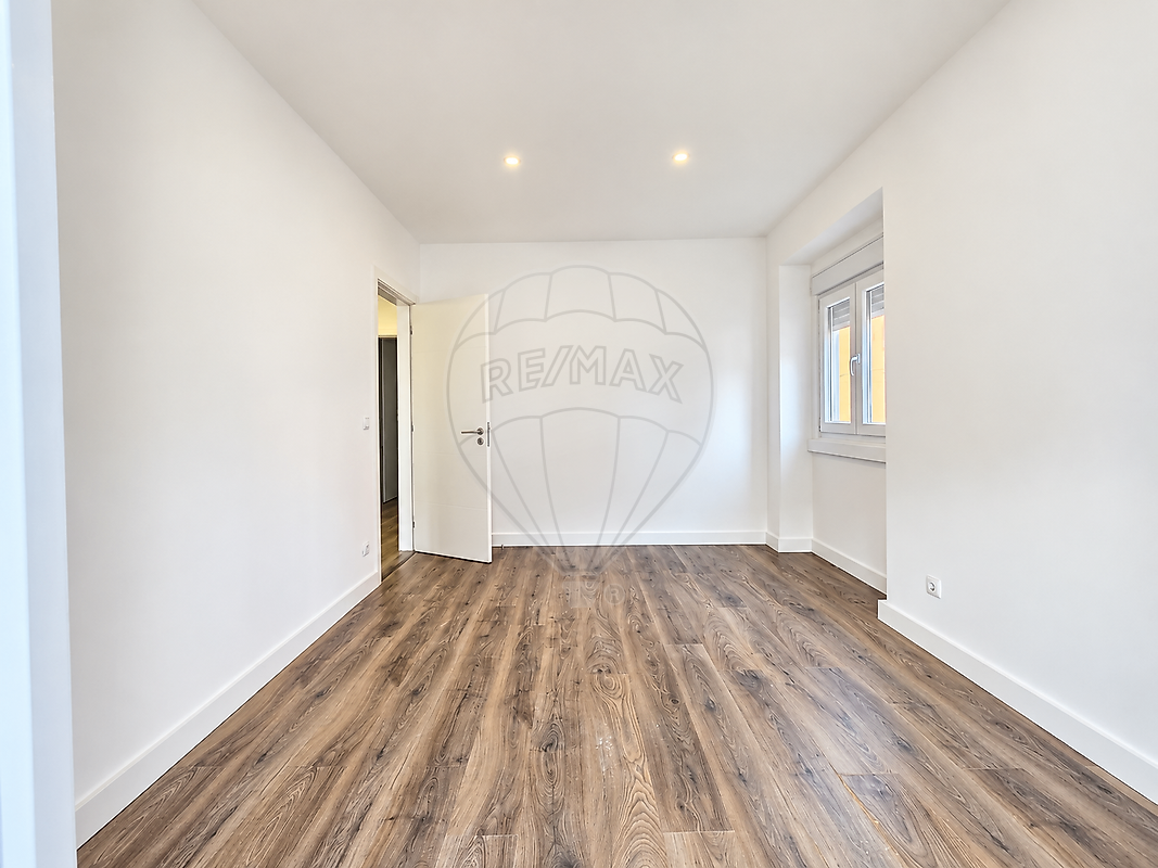 Apartamento T3 à venda em Mina de Água, Amadora — foto 5
