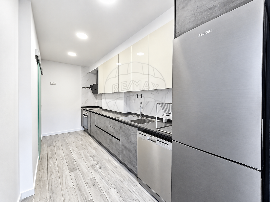 Apartamento T3 à venda em Mina de Água, Amadora — foto 7