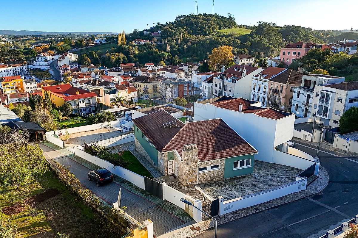 Moradia T4 - Alcobaça e Vestiaria, Alcobaça, Leiria