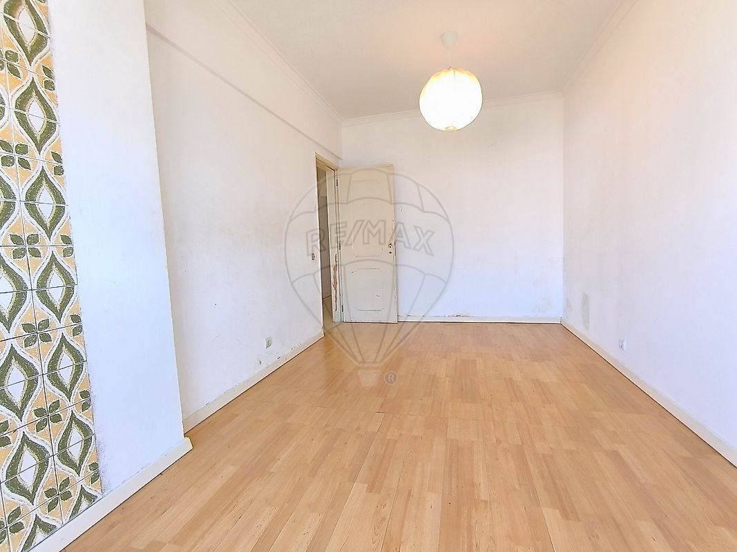 Apartamento T3 à venda em Mina de Água, Amadora — foto 21