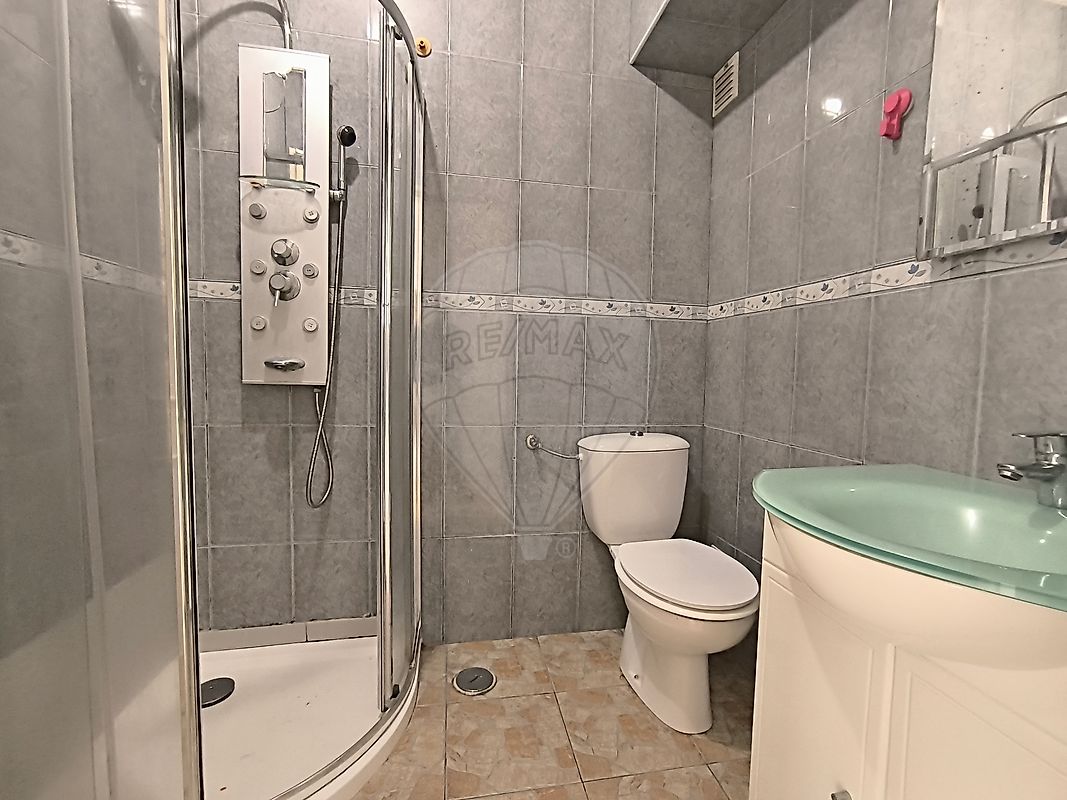 Apartamento T3 à venda em Mina de Água, Amadora — foto 18