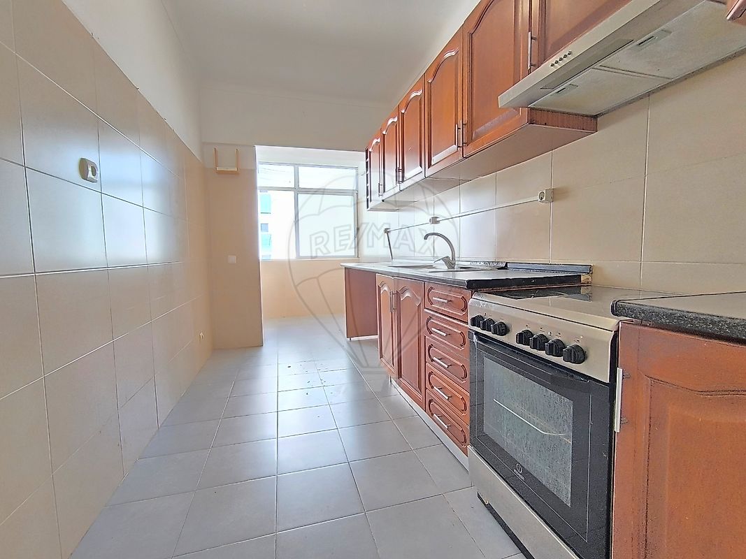Apartamento T3 à venda em Mina de Água, Amadora — foto 12