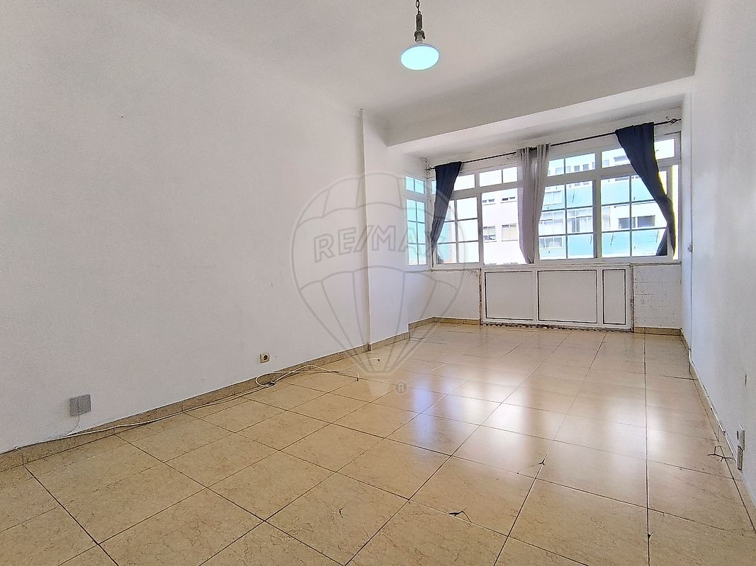 Apartamento - Mina de Água, Amadora, Lisboa