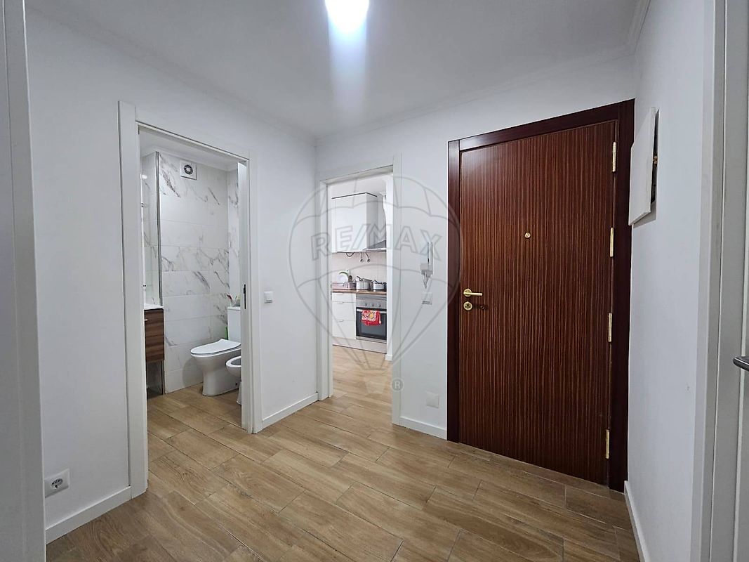 Apartamento T2 à venda em Moita